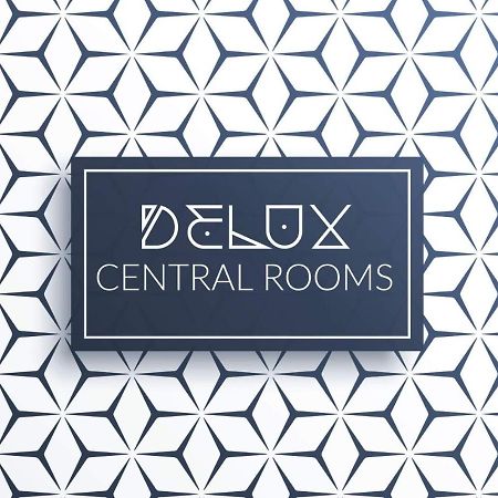 Deluxe Central Rooms 카를로보 외부 사진