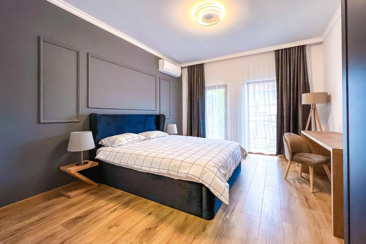 Deluxe Central Rooms 카를로보 외부 사진
