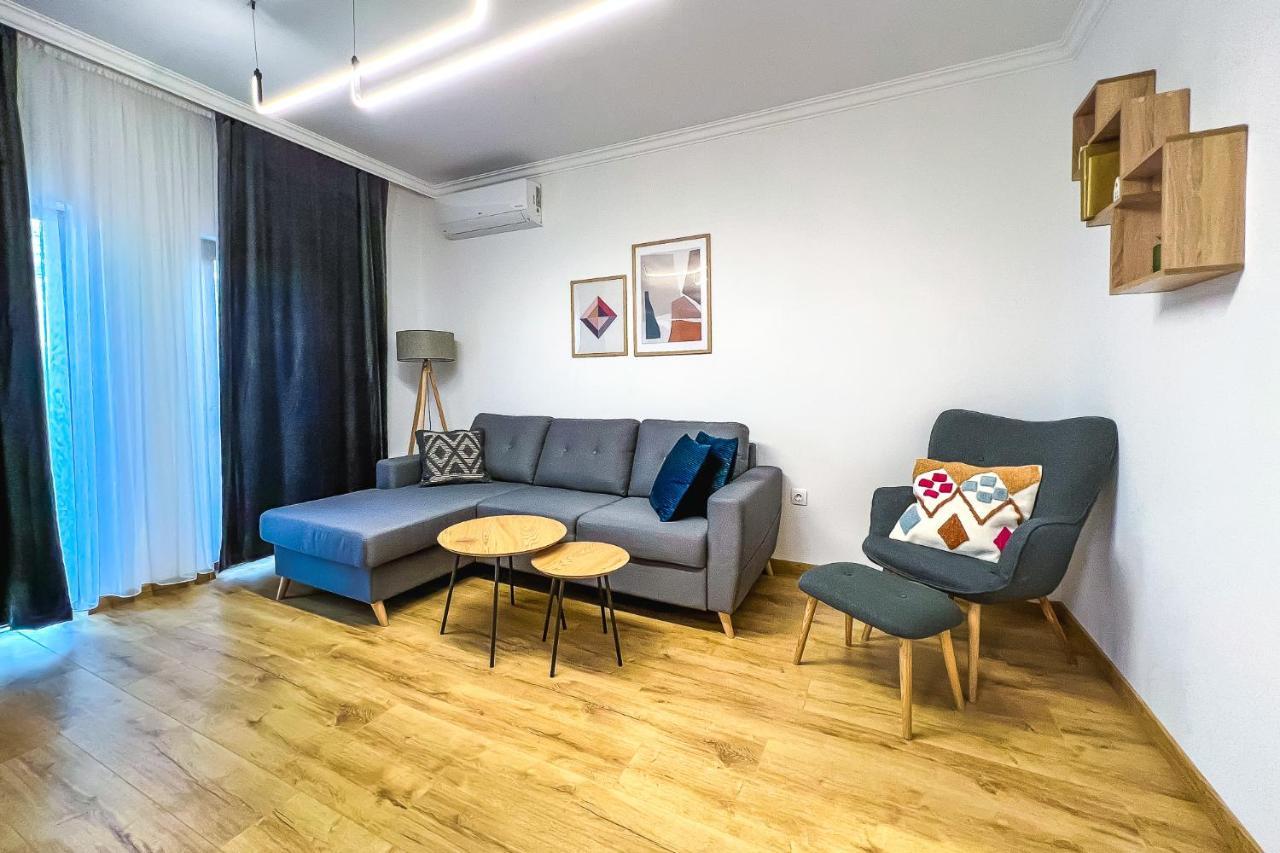 Deluxe Central Rooms 카를로보 외부 사진